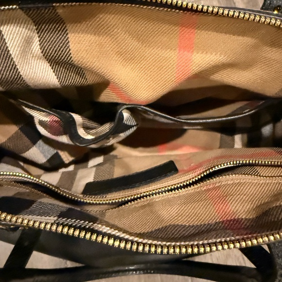 Burberry Black Leather Salisbury Tote Bag - Picture 12 of 12